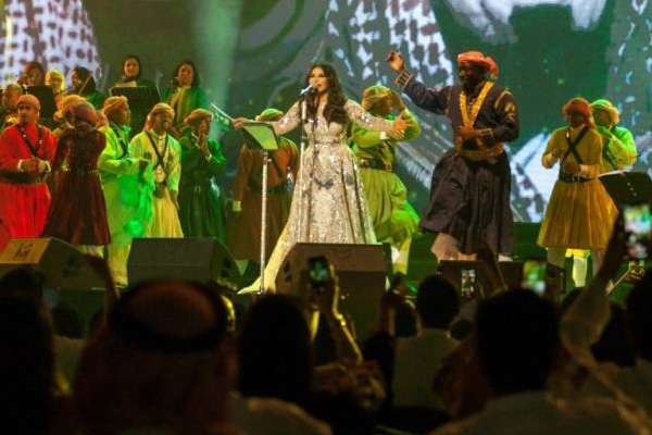 Ahlam Eş Şemsi, Suudi Arabistan'da konser verdi