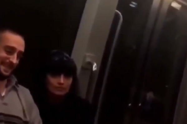 Fransa'da başörtülü kadına taciz