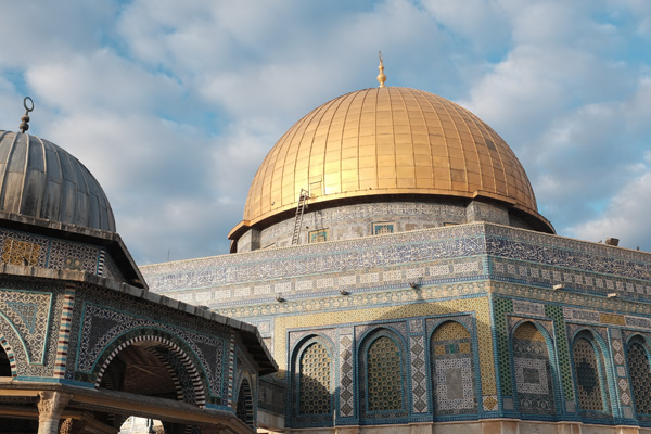 Yahudilerden Mescid-i Aksa'ya baskın