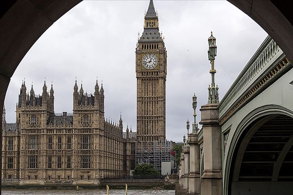 İngiltere'de başbakan adayları belli oldu