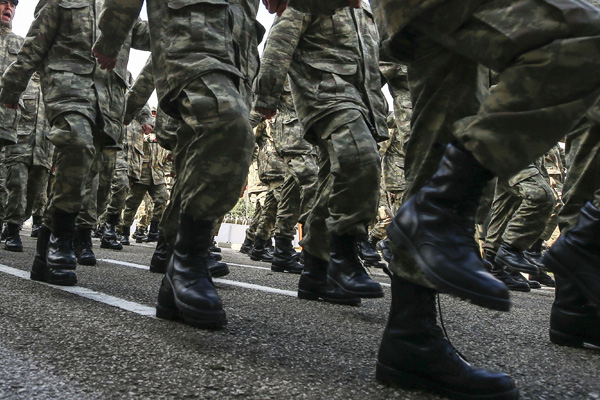 Yeni askerlik sistemi bugün Meclis'te