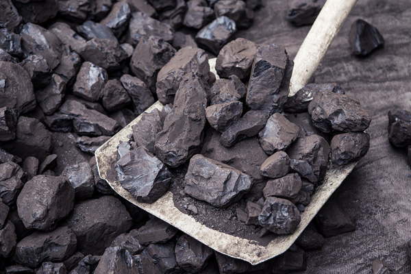 İran'da kömür madeninde göçük: 2 ölü