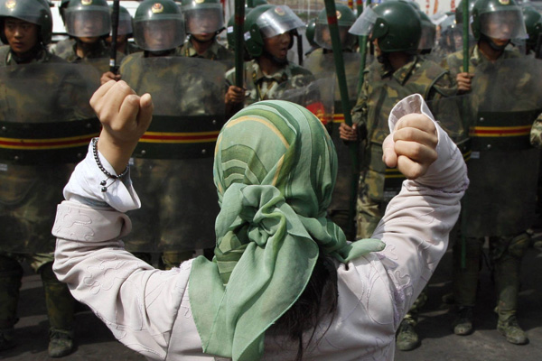 Çin, Doğu Türkistan'da Müslüman mezarlıklarını yok etti