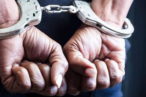 Mısır'da aktivistler tutuklandı