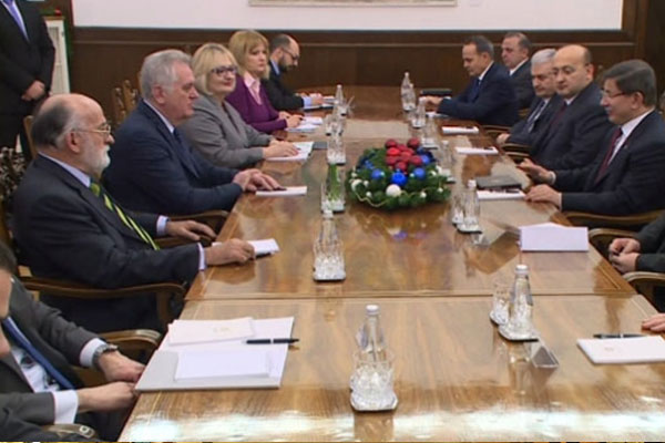 Davutoğlu Sırbistan Cumhurbaşkanı’yla görüştü