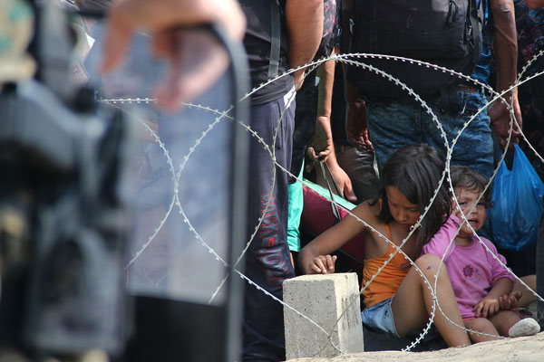 Avusturya, yüzlerce sığınmacıyı geri gönderdi