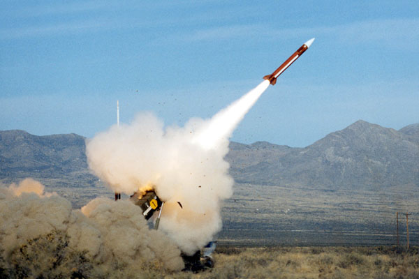 Husiler'den Suudi Arabistan'a füze İddiası