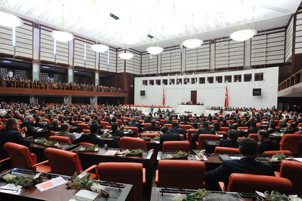 TBMM Genel Kurulu'nda yasa değişikliği