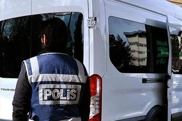 4 ilde 'Paralel Yapı' operasyonu