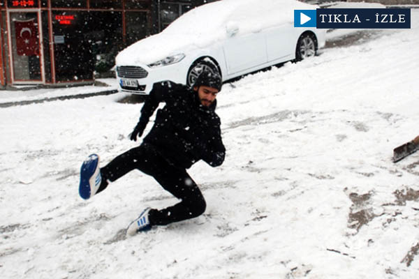 Vatandaşların buzlu yolla imtihanı