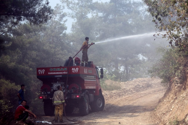 Amanoslardaki orman yangını söndürüldü
