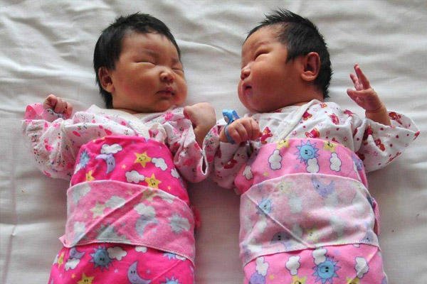 Çin'de 'tek çocuk' dönemi yarın bitiyor