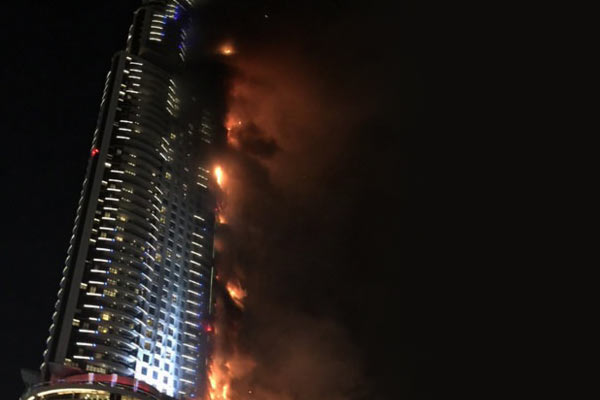 Dubai'de büyük yangın