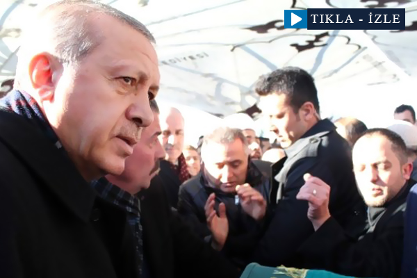 Erdoğan Karakaya'nın mezarında Kuran-ı Kerim okudu