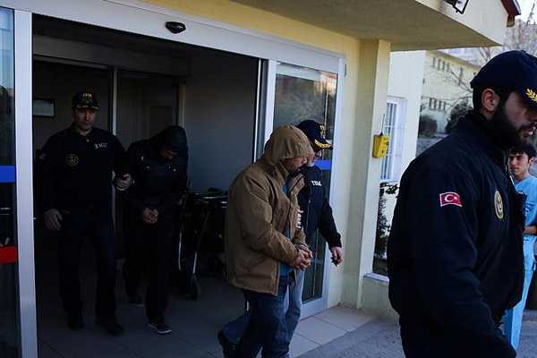 2 canlı bomba tutuklandı