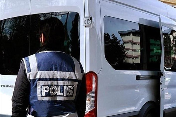 Kocaeli'deki FETÖ operasyonunda 3 tutuklama