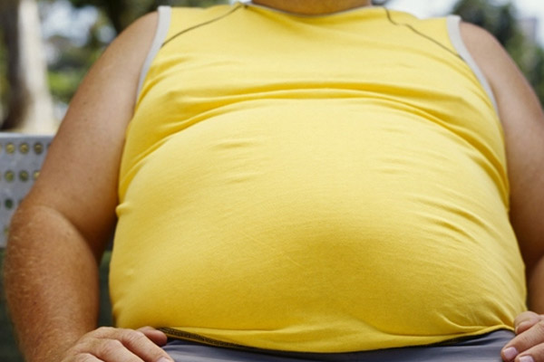 123 kiloluk baba üzerine oturduğu oğlunu öldürdü