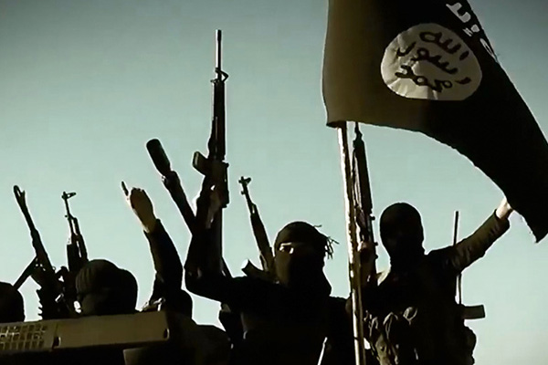 Saddam'ın memleketi Tikrit'e IŞİD saldırısı