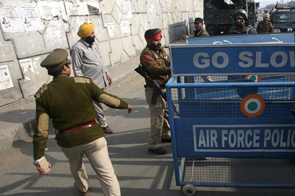 Hindistan'daki askeri üste patlama