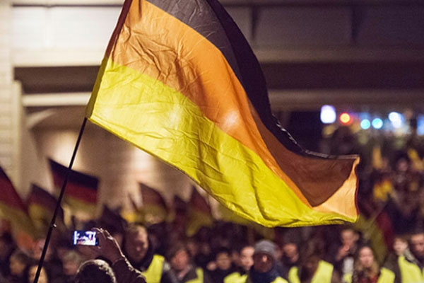 Almanya'da göçmen karşıtı AfD yükselişte