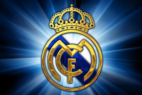 Benitez Real Madrid'den kovuldu