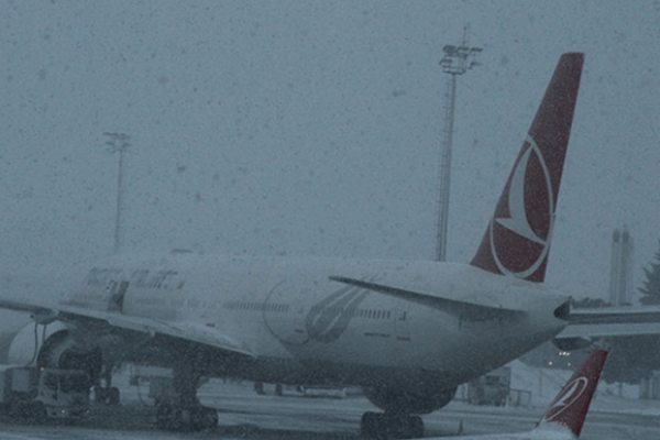 2 ilde hava ulaşımına kar engeli