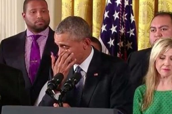 Obama, kararı gözyaşlarıyla açıkladı