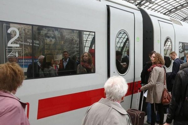 Belçika'da demiryolu seferlerine grev iptali