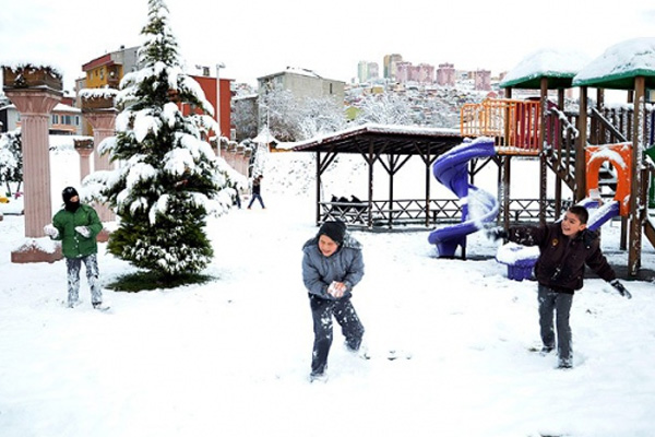 Bu illerde okullar bugün tatil edildi
