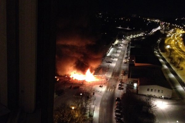 İsveç'te şiddetli patlama: 10 yaralı