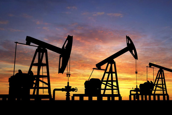 Brent petrol 12 yılın en düşüğünde