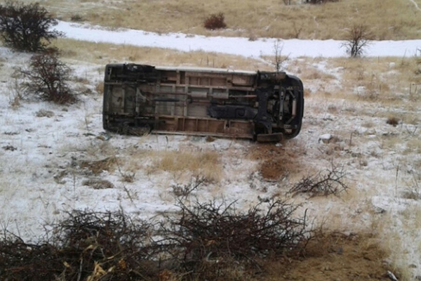 Öğrenci servisi devrildi: 6 yaralı