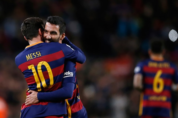 Arda'lı Barcelona'dan 4 gollü galibiyet