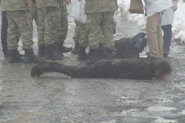 Diyarbakır'da çifte infaz