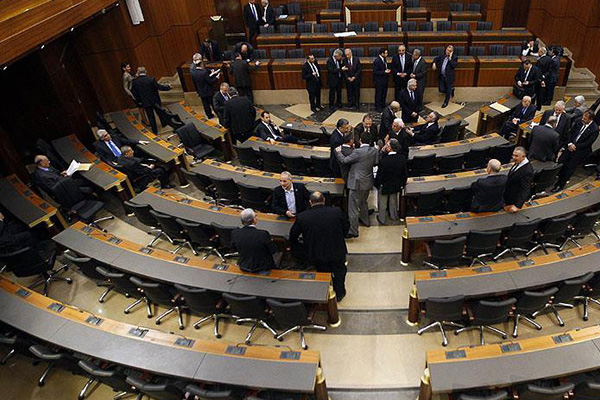 Lübnan Cumhurbaşkanını seçemiyor