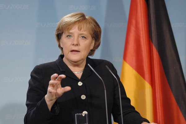 Merkel'den Schengen çağrısı