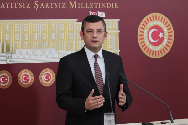 CHP başkanlık sistemine kapıları kapattı