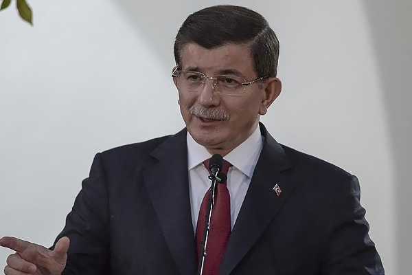 Davutoğlu'ndan Başika kampı açıklaması