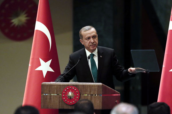 AK Parti, Başkanlık için köy köy gezecek