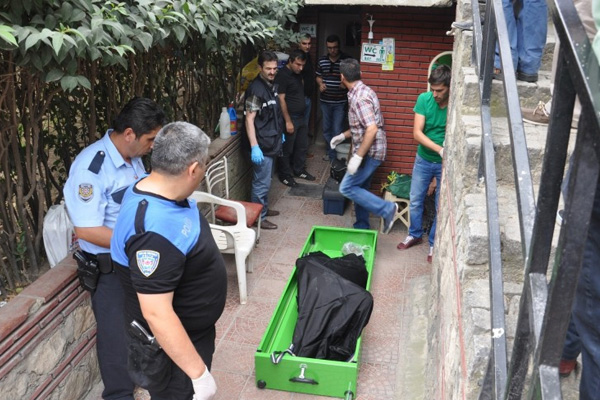 Şırnak'ta camide 3 ceset bulundu