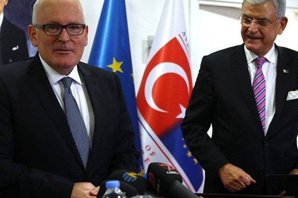 AB’den Türkiye’ye sığınmacı eleştirisi