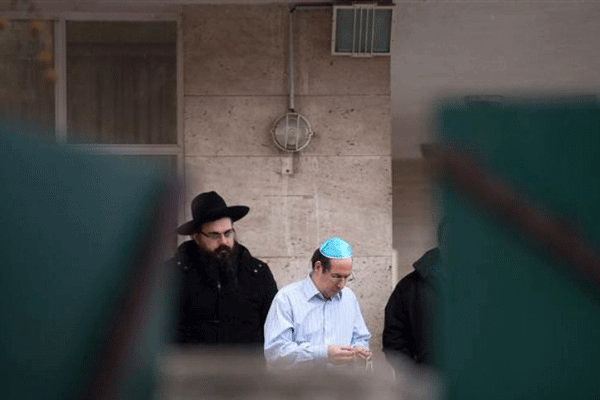 Yahudi öğretmene saldıran Türk çıktı