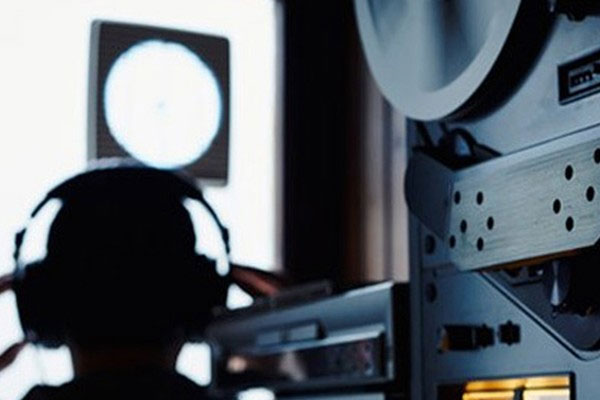 Usulsüz dinleme operasyonu: 30 gözaltı