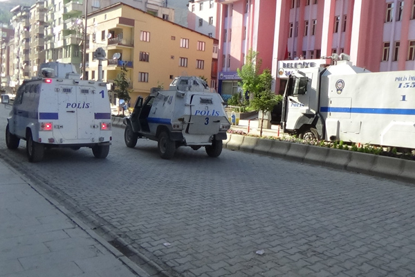 Cizre'de çatışma: 1 polis şehit
