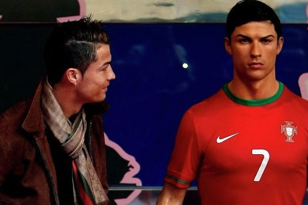 Ronaldo heykeline saldırı