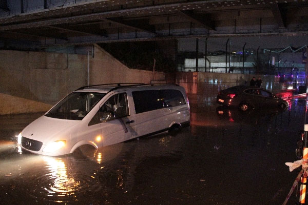 İstanbul’da sağanak çilesi