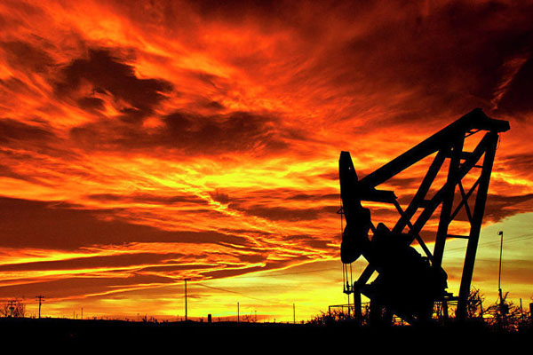 Petrol, 30 doların altını gördü