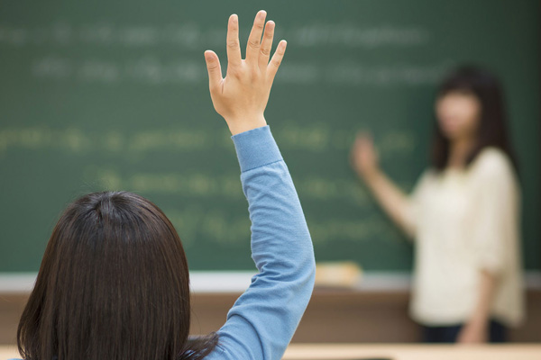 582 bin öğretmene diploma incelemesi