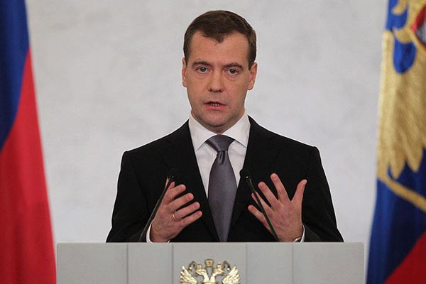 Medvedev: Rusya bu kadarıyla karşılaşmamıştı