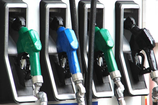 Benzine indirim, otogaza zam